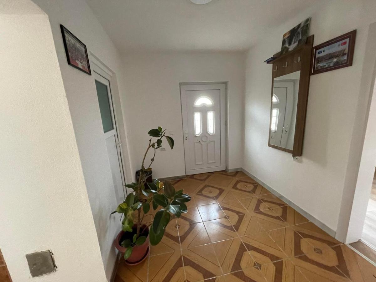 Rock Hostel Pristina Kültér fotó
